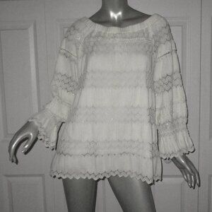 UMGEE Cream Crochet Poet Sleeve Scallop Details Top